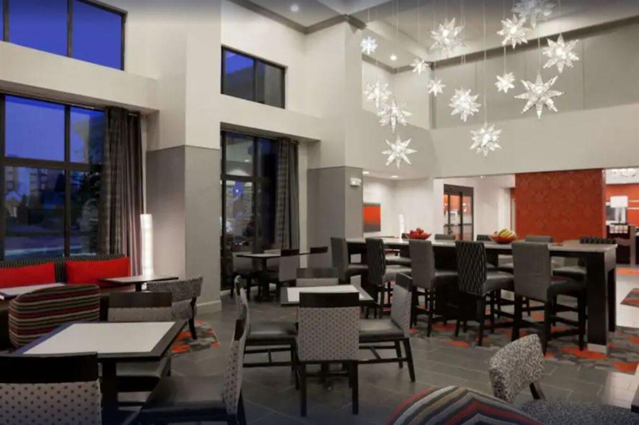Hampton Inn And Suites Roanoke Airport/Valley View Mall Eksteriør bilde