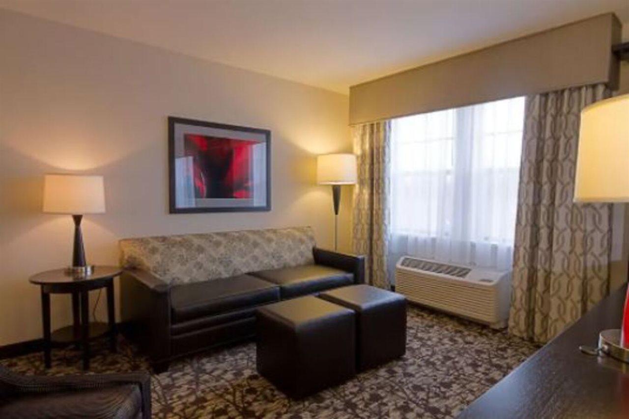 Hampton Inn And Suites Roanoke Airport/Valley View Mall Eksteriør bilde