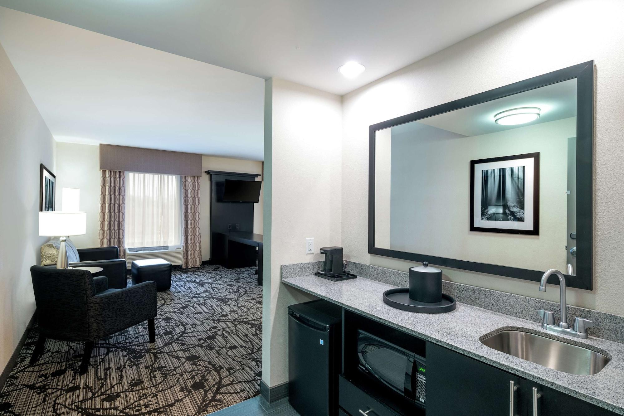 Hampton Inn And Suites Roanoke Airport/Valley View Mall Eksteriør bilde