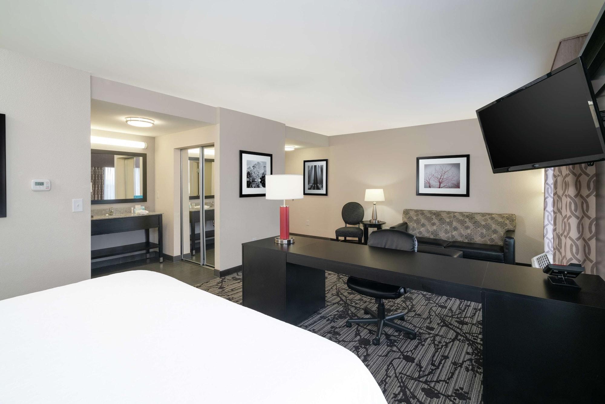 Hampton Inn And Suites Roanoke Airport/Valley View Mall Eksteriør bilde