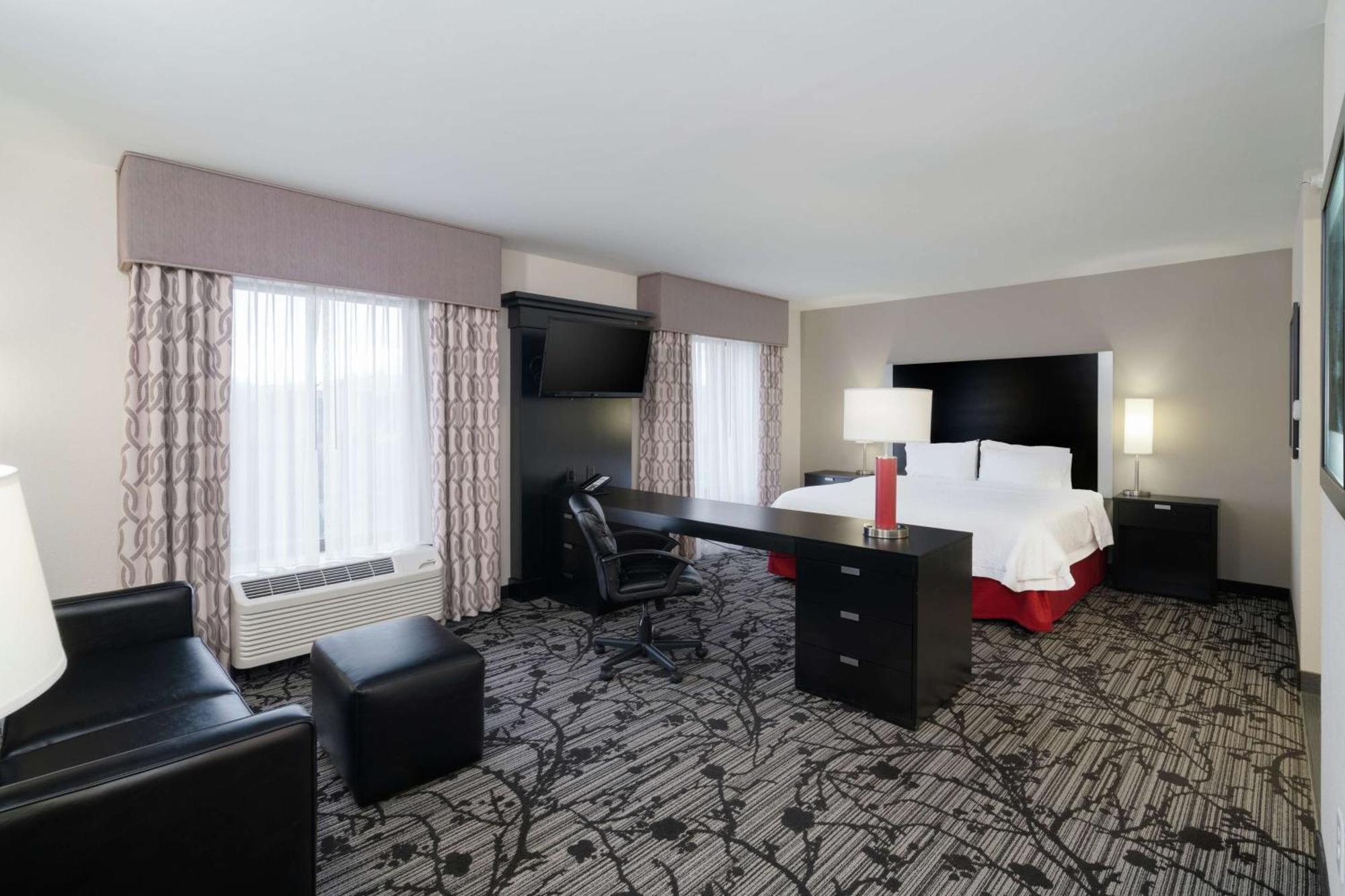 Hampton Inn And Suites Roanoke Airport/Valley View Mall Eksteriør bilde